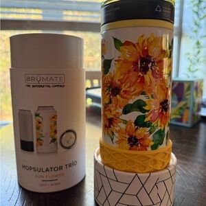 BrüMate Hopsulator Trio Sunflower 🌻 Insulated Can Cooler - Yellow Floral NEW